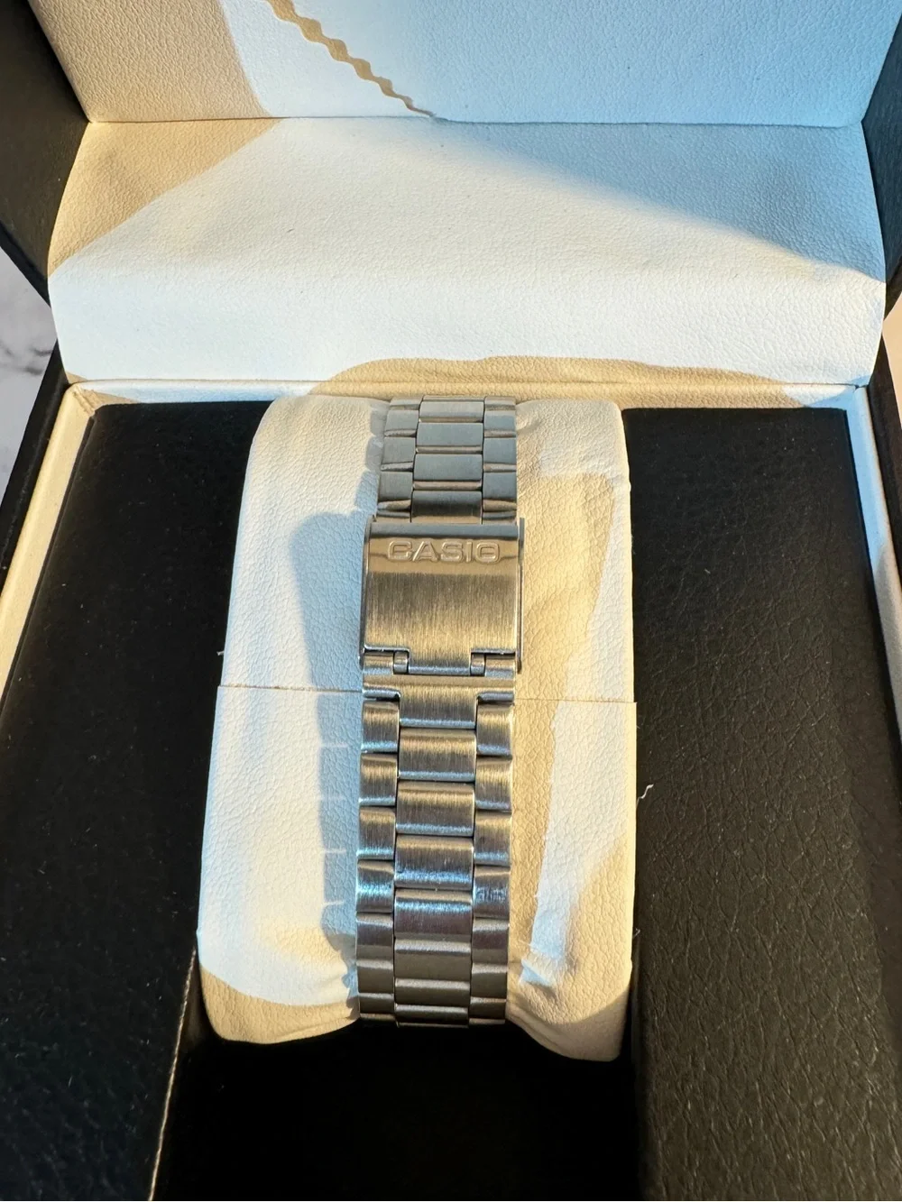 Casio A168WA-1 Mens Classic Digital Bracelet Watch